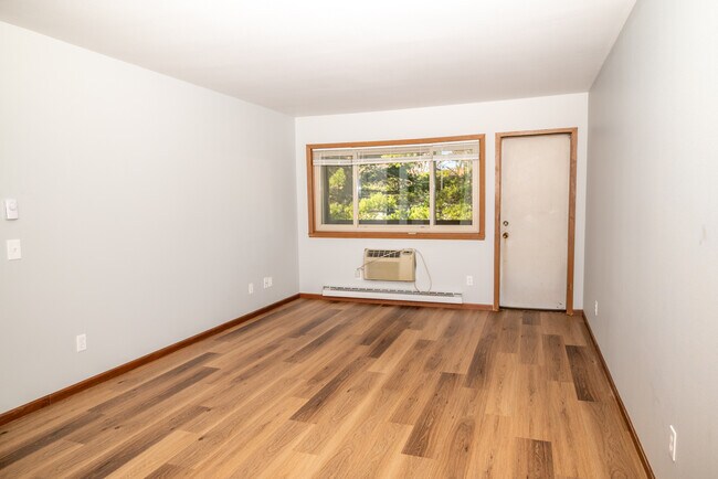 Photo - Parkwood Glen