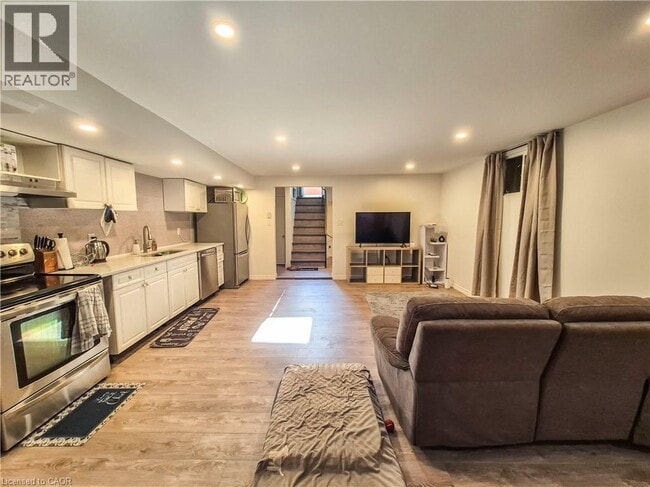 Photo - 11 Duncairn Ave