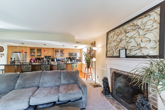 Photo - 304 Windsor Ave Unit A