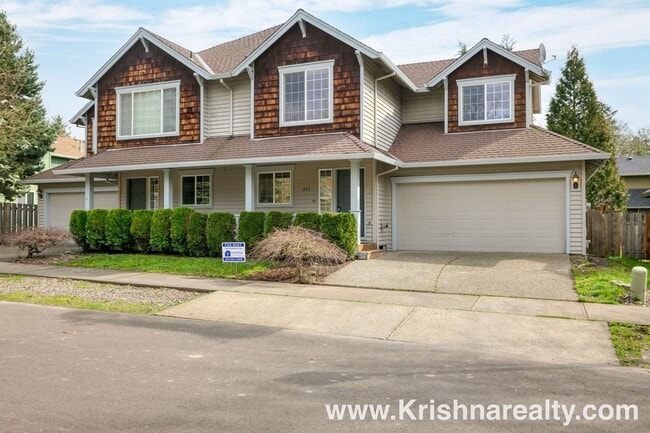 Photo - Charming 3 BD* 2.5 BA* Duplex **NEWLY RENOVATED** Located in Historic Orenco in the Elk Meadows C...