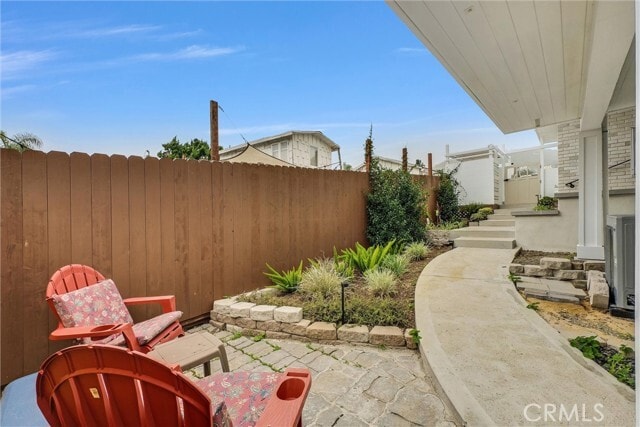 Photo - 575 Through St Unit B