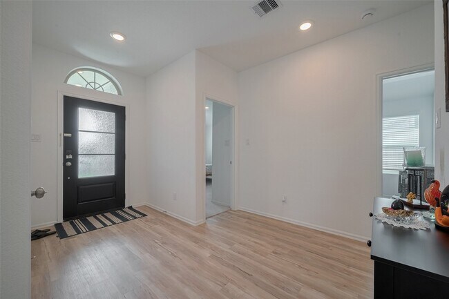 Photo - 5703 Knox Lndg Dr