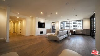 Photo - 10430 Wilshire Blvd