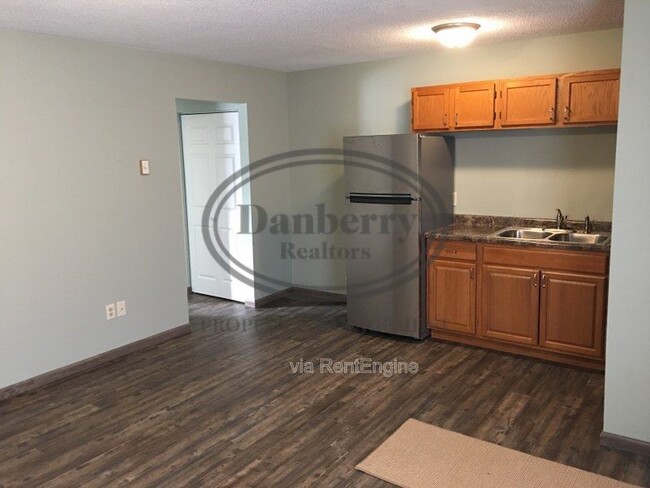 Photo - 319 Frazer St