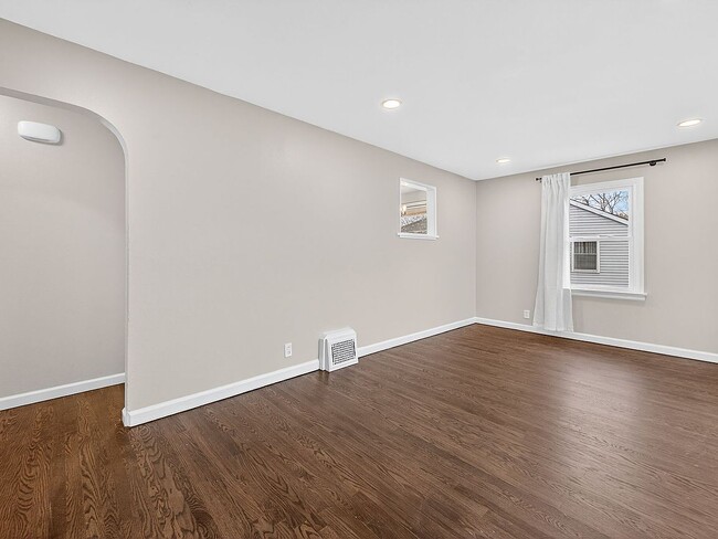 Photo - 8232 Davenport Dr