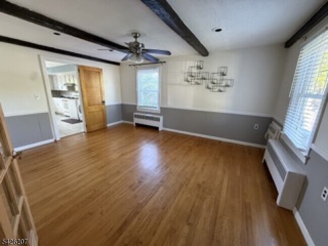 95 Westview Ave
