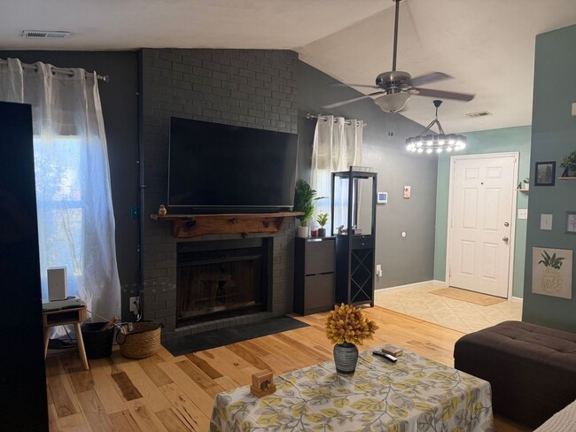 Photo - 5801 Pleasant Woods Ct