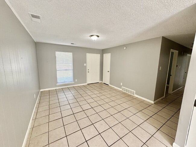 Photo - 5168 Corkwood Dr