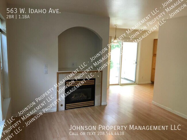 563 W Idaho Ave