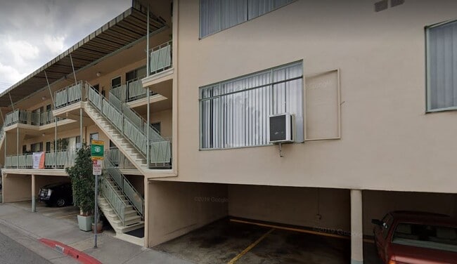 7520 Romaine St - 7520 Romaine St