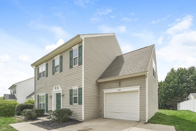 Photo - 4705 Fox Thorne Dr