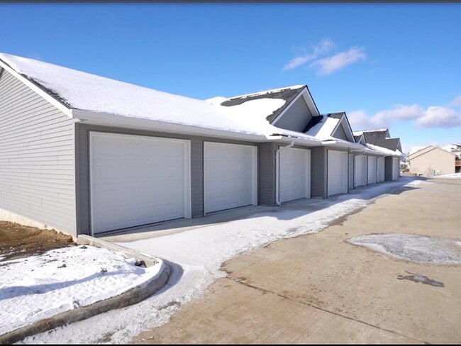 Photo - 8 Jaro Wy Unidad 204