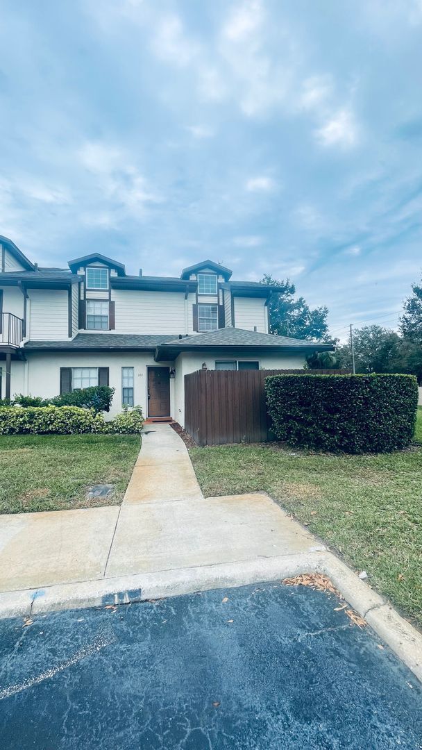 Photo - 600 Northern Way