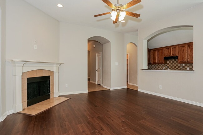 Photo - 311 Galloping Hill Rd