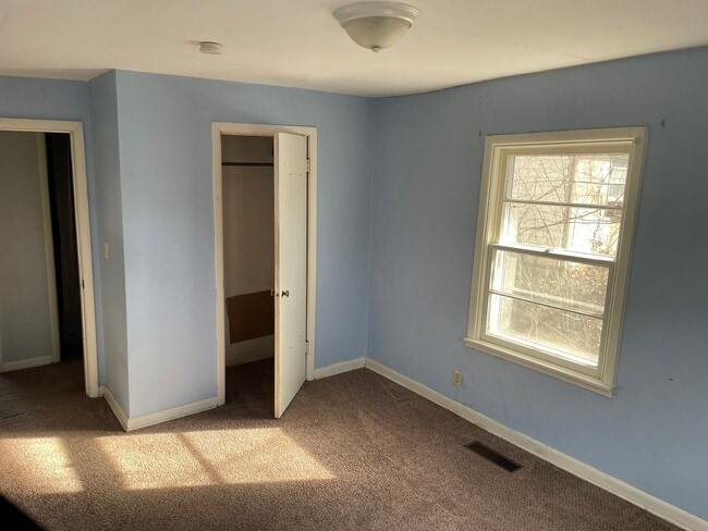 Photo - 704 N Almond St