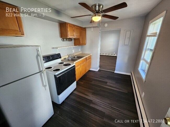 Photo - 822 Wall St Unit 3