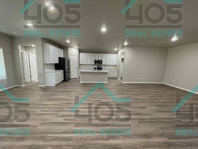 7500 NW 149th St
