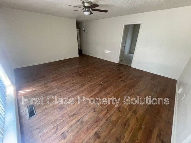 32nd Street Apartments