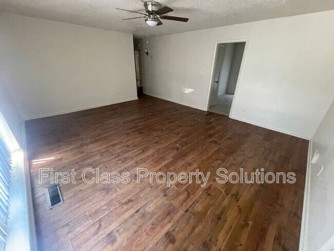 Photo - 1731 NW 32nd St