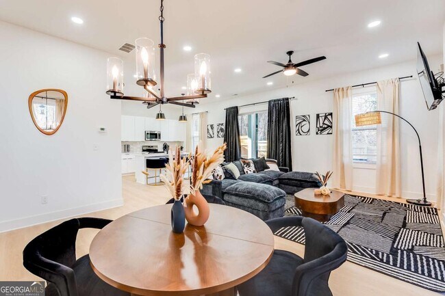 Photo - 1239 Plaza Ave SW
