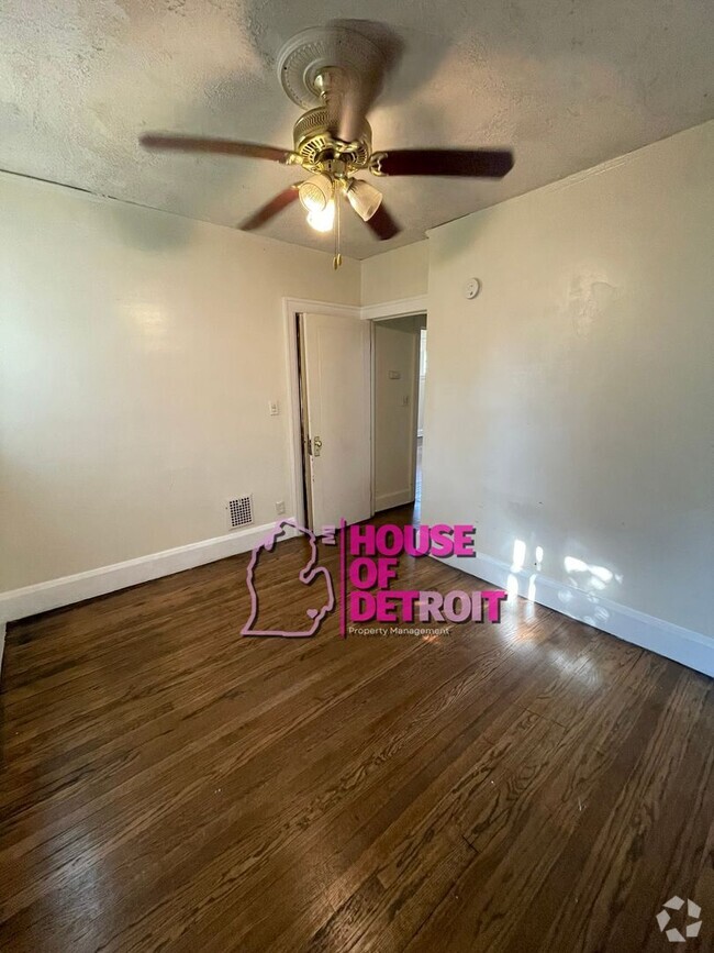 Building Photo - 13330 Strathmoor St Unit Lower Rental