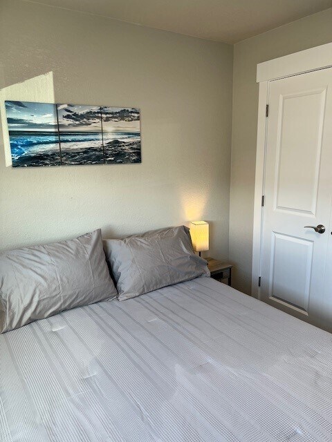 Twin Cedar Apartments -Furnished / Short Term