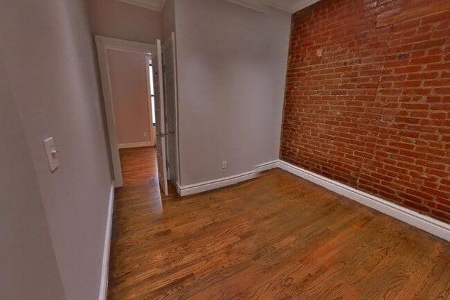 Photo - 221 E 23rd St Unidad 2