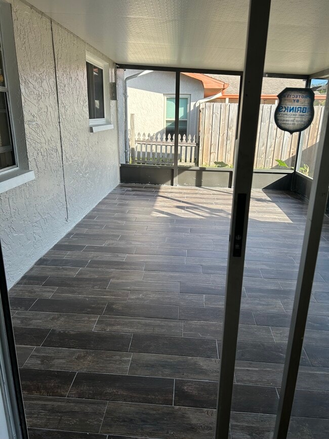 Photo - 10415 113th St