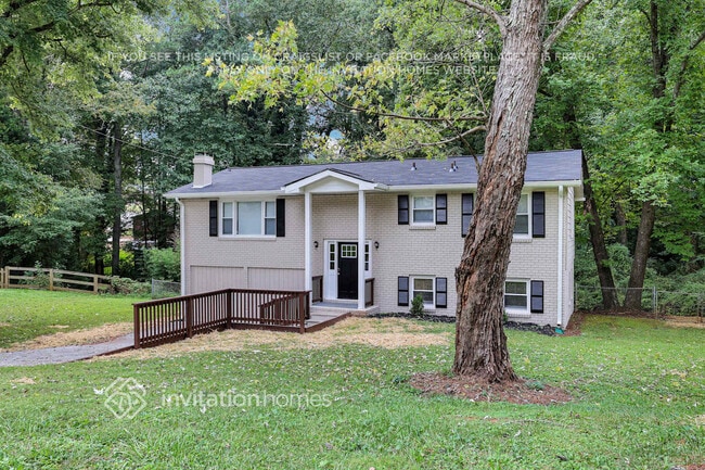 Photo - 27 Simpson Dr NE