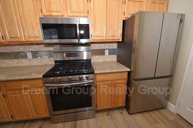 Photo - 8555 W Russell Rd