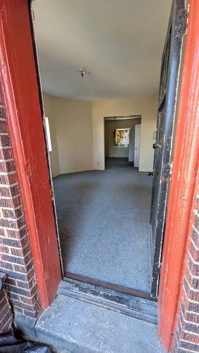 Photo - 2347 Eoff St