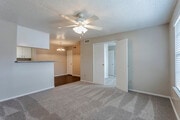 2Br,2BA - 967SF - B2 - Living Area