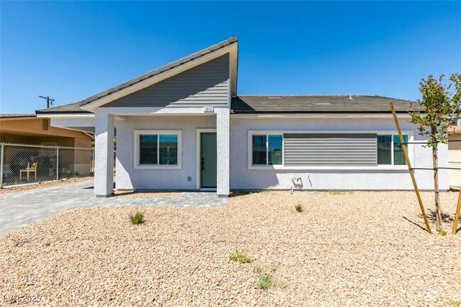 Building Photo - 1912 Carver Ave