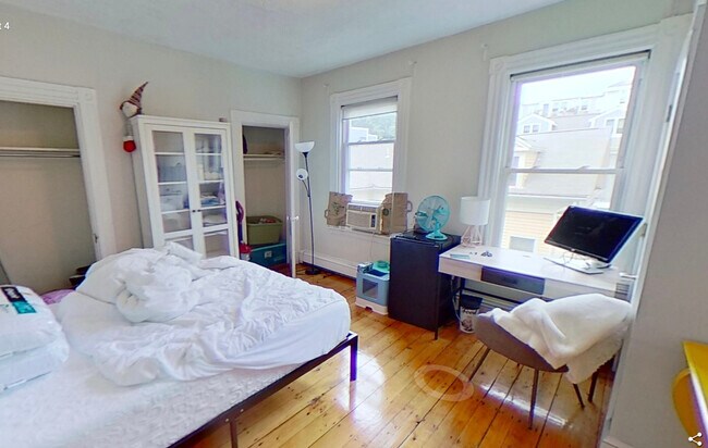 Photo - 231 Norfolk St Unidad #4