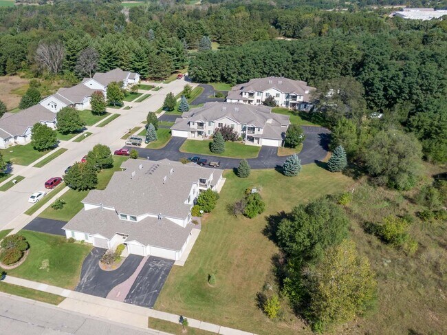 Located on the North side of Portage - 325 Henry Dr Unit #6