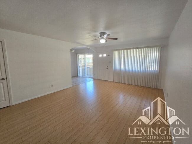 Photo - Lovely, 2BD/1BA, Condo in The Villaggio, near Madison Ave. and American River College! Unidad 3