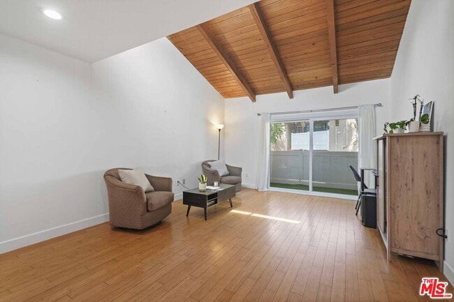 Photo - 10331 Lindley Ave Condo Unit 218