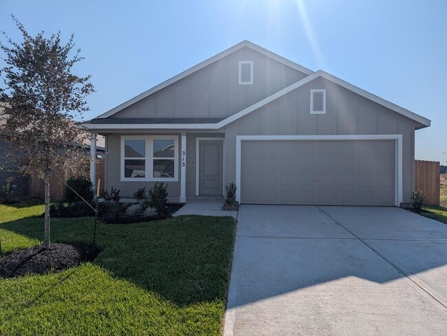 Building Photo - 313 Nicholas Rd