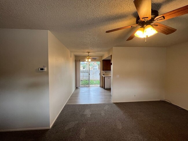 Photo - 3216 Godman Ave Unidad B