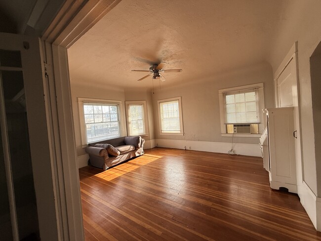 Photo - 1706 16th St