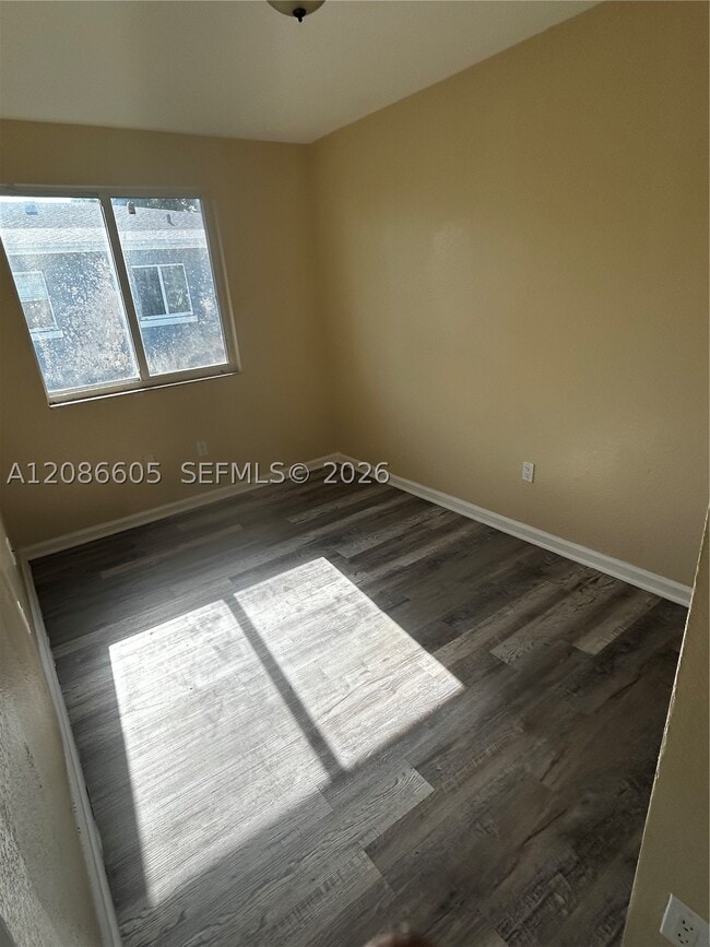 50 NW 166th St