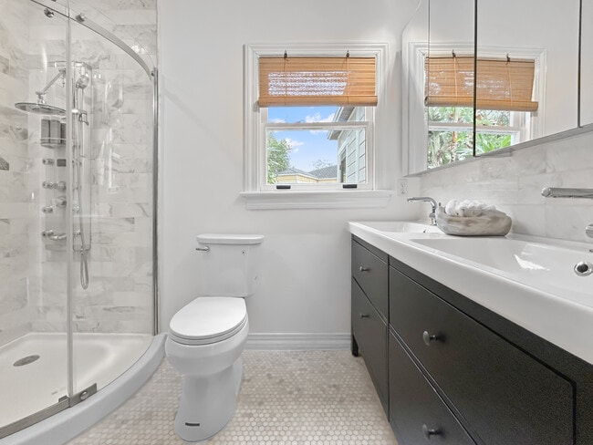 Photo - 3303 N Perry Ave