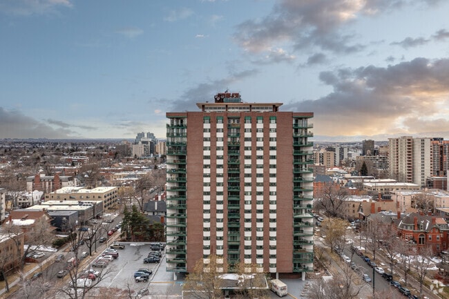 Photo - Penn Square Condominiums