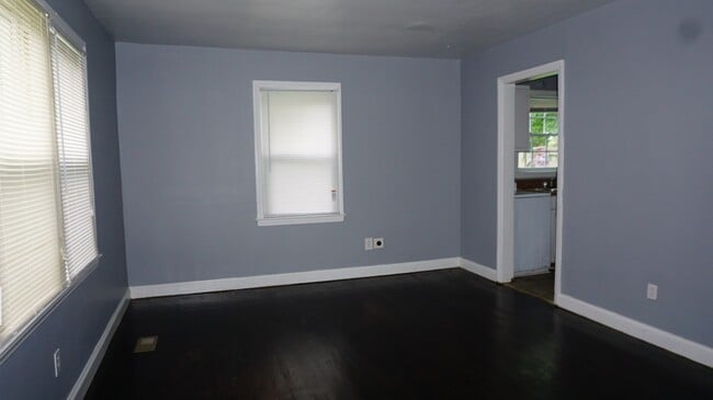 Photo - 2064 Seneca Dr
