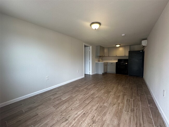 Photo - 605 E Hunnicutt St Unidad A