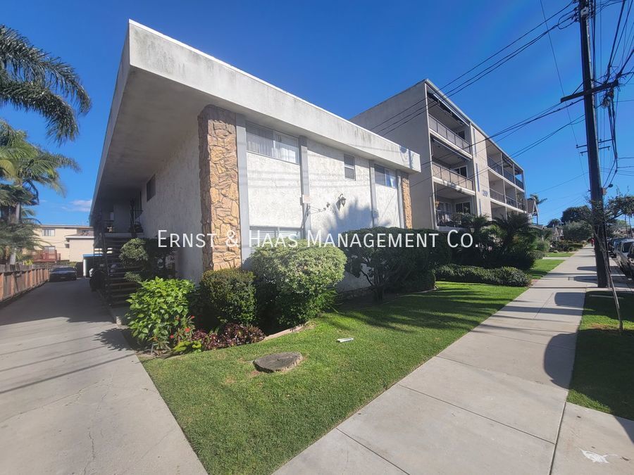 Charming 3-Bed, 2-Bath Long Beach Retreat ... - Charming 3-Bed, 2-Bath Long Beach Retreat ... Apartment Unit D