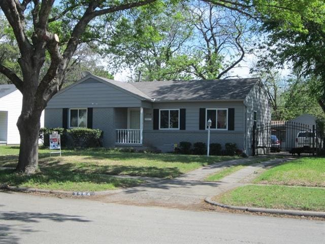 Photo - 3984 Park Ln