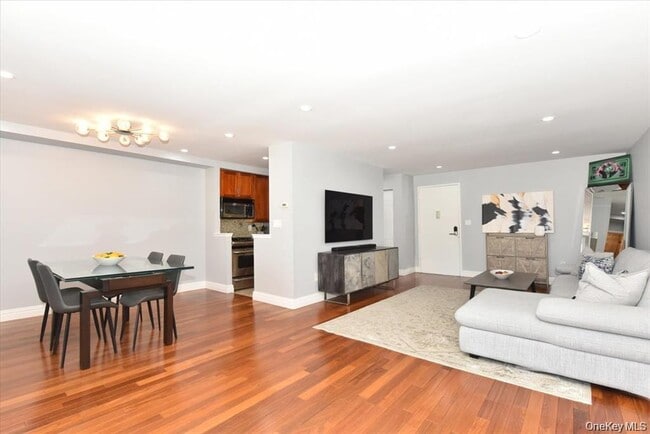 Photo - 320 E Shore Rd Unit 2-A