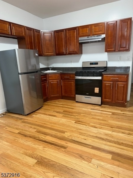 Building Photo - 166 Goodwin Ave