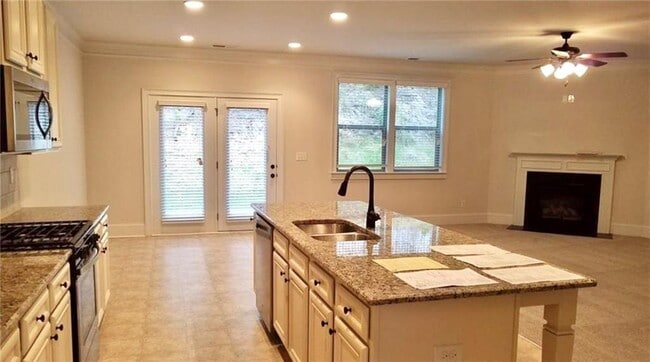 Photo - 235 Broadmoor Dr
